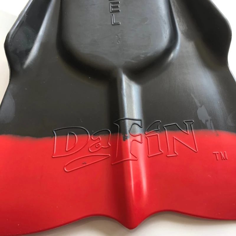 DaFiN Swim Fins Black Red - X-LARGE UK 12-13 (US13-14) 3 DaFiN Swim Fins Black Red - X-LARGE UK 12-13 (US13-14) - Image 3