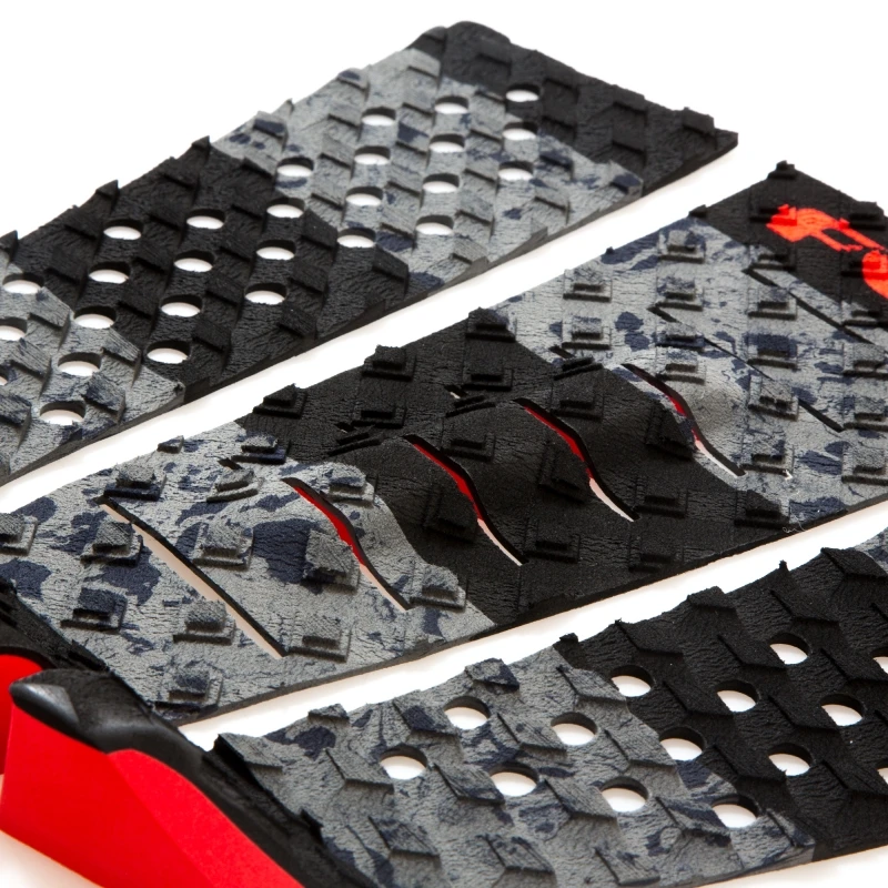 FCS Flores Surfboard Tail Pad Stealth 3 FCS Flores Surfboard Tail Pad Stealth - Image 3