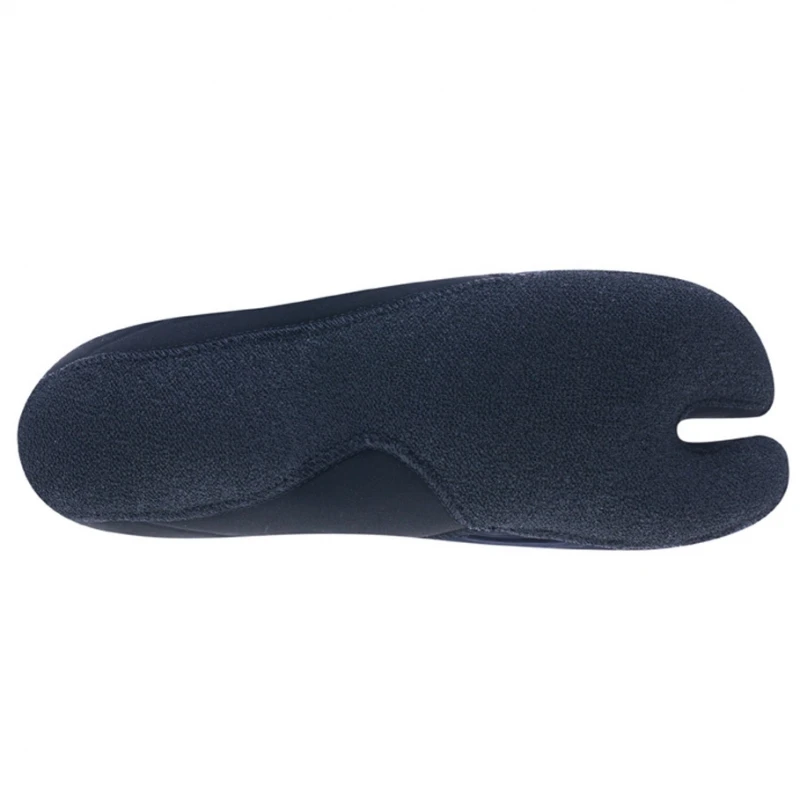 CSkins Swim Research Freedom Swim Socks 3mm - UK11 USA12 (EU45) 3 CSkins Swim Research Freedom Swim Socks 3mm - UK11 USA12 (EU45) - Image 3