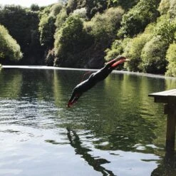 C-Skins Swim Research 4/3mm Mens Wetsuit Back Zip - Medium Small MS -Surf Gear Shop 7749 4 l