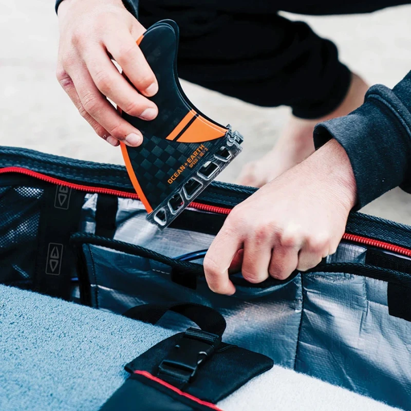 Ocean Earth Quad Wheely Coffin XP Surfboard Travel Bag - 7ft 2 Ocean Earth Quad Wheely Coffin XP Surfboard Travel Bag - 7ft - Image 2