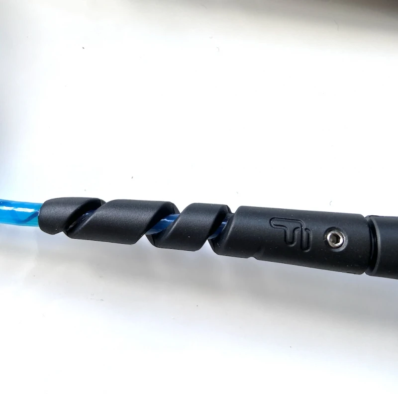 FCS 6ft Freedom Helix Leash Blue Black 3 FCS 6ft Freedom Helix Leash Blue Black - Image 3